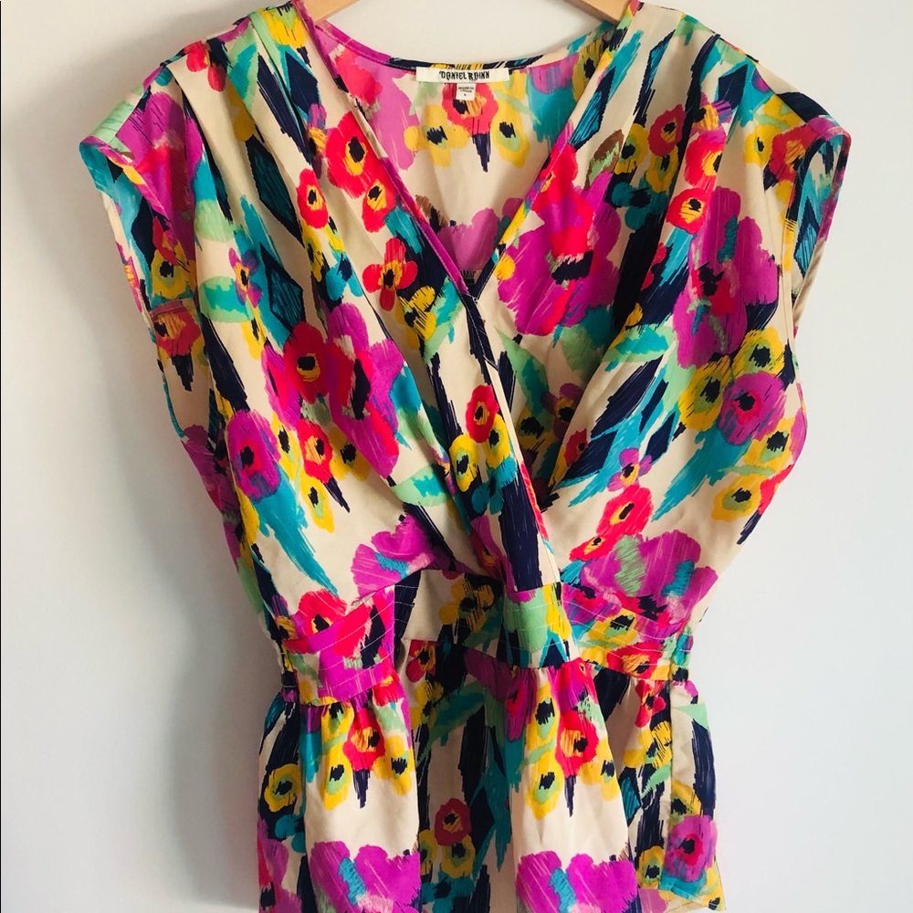 gorgeous daniel rainn top • sz large - Picture 6 of 8